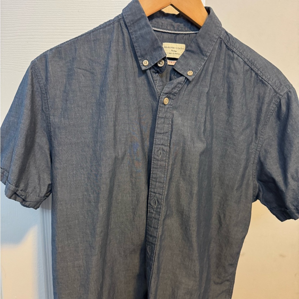 Casual Blue Short-Sleeve Button Down Shirt